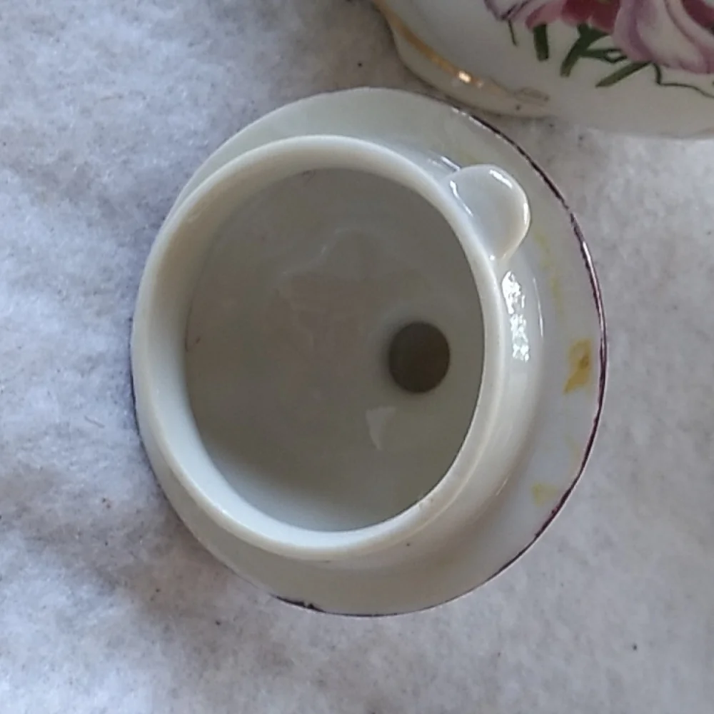 Vintage Royal Crown Fine China 3970 purple gold tea pot